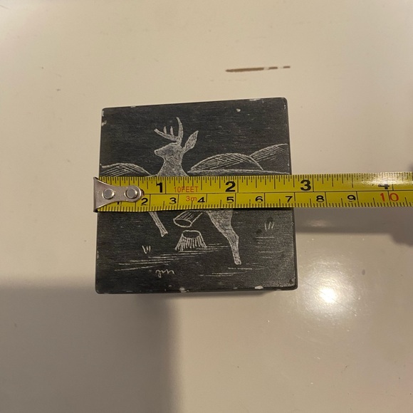 Vintage DIMU Soapstone Antelope Carved Trinket Box - Picture 4 of 8